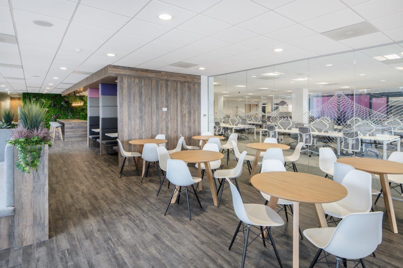 A high-end, collaborative and agile workspace